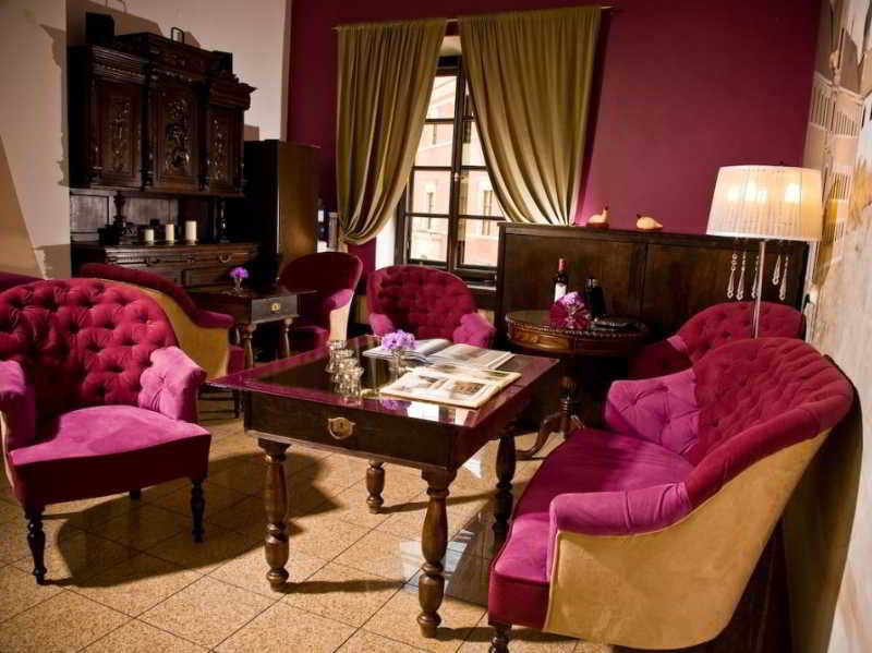 Castle Inn Warsaw Exterior photo